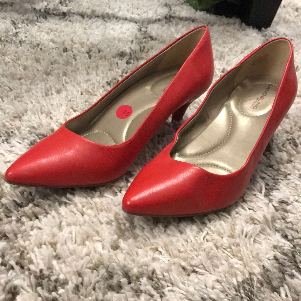 Used Red Bandolino Heels Size 9.5